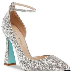 Betsey Johnson heel pumps